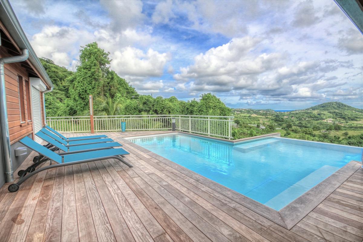 location villa de luxe vue mer martinique piscine 3