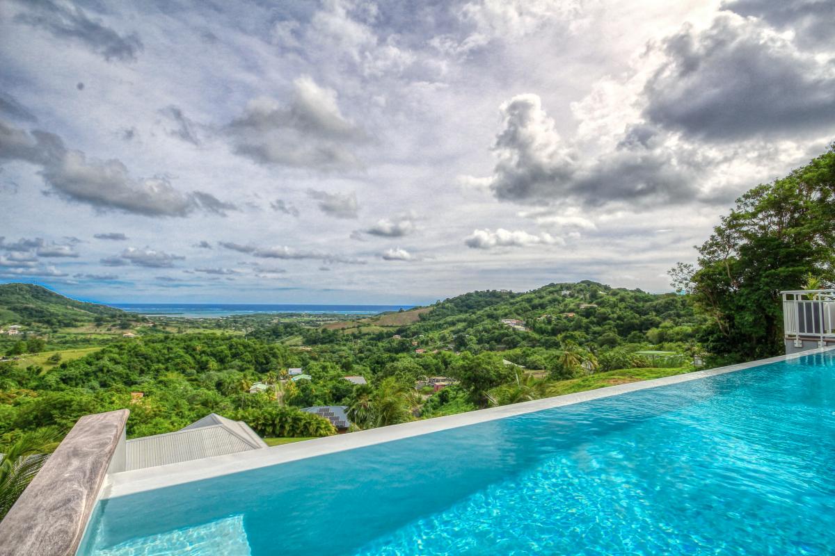 location villa de luxe vue mer martinique piscine ext3