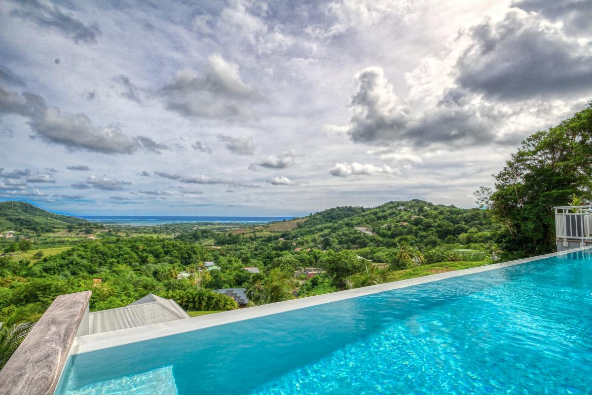 location villa de luxe vue mer martinique piscine ext