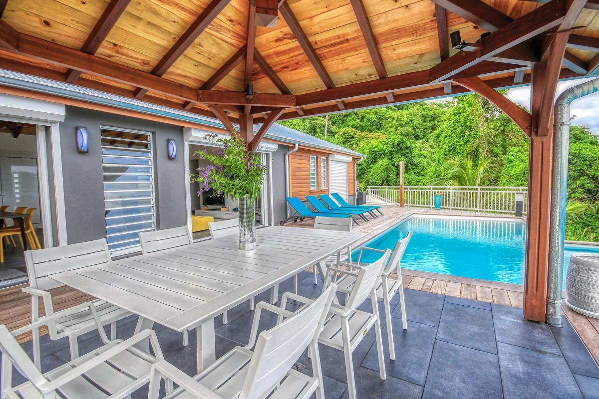 location villa de luxe vue mer martinique piscine terrasse