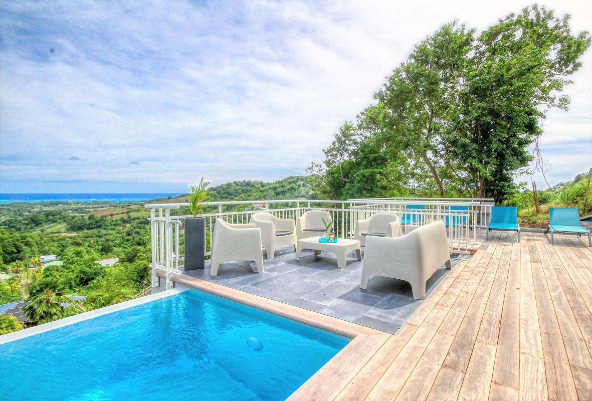 location villa de luxe vue mer martinique piscine terrasse3