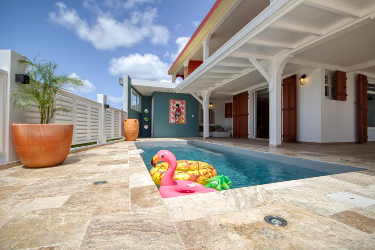 location villa Martinique 6 personnes au Marin avec piscine - vue extérieure2