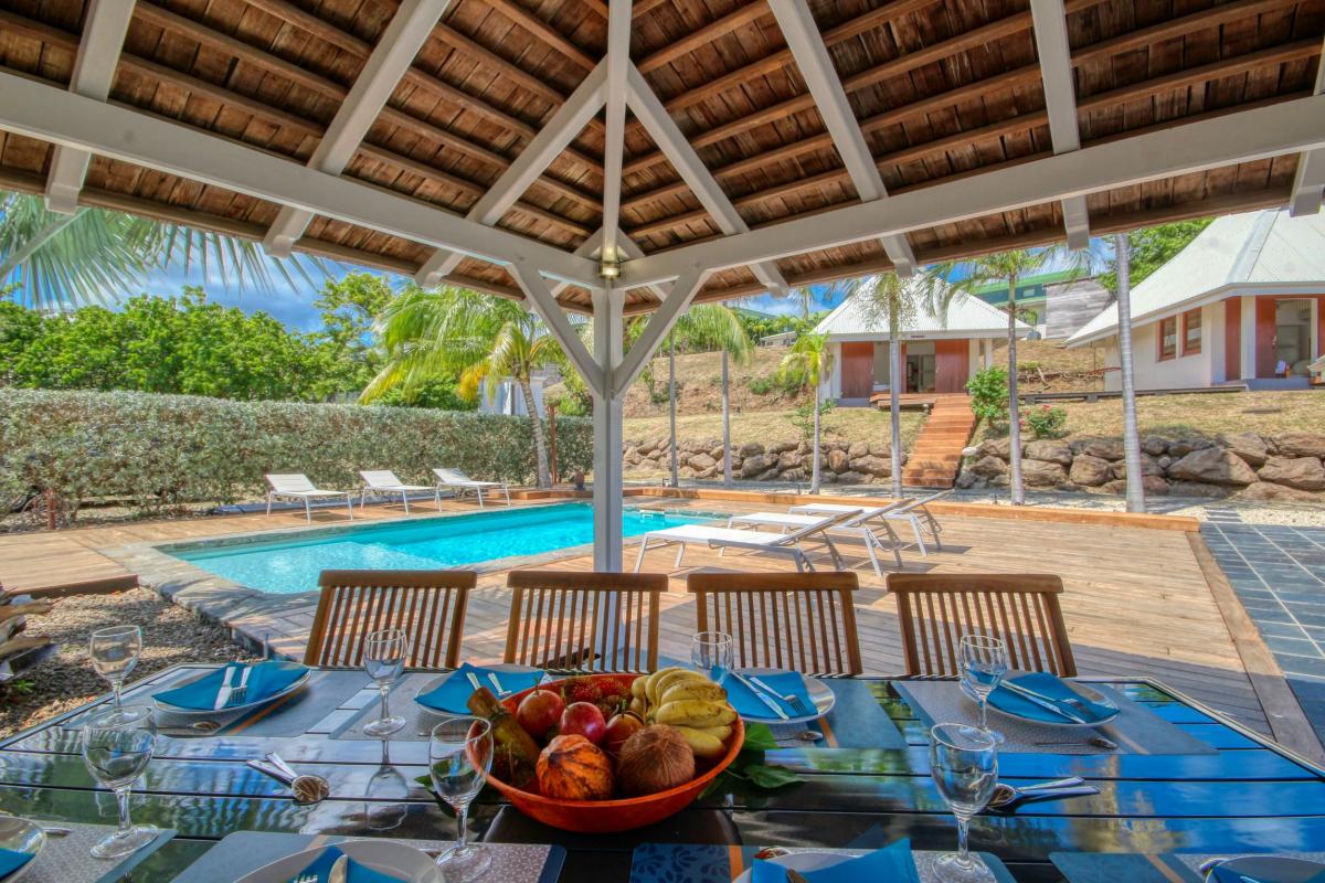  MQRO07 Villa de luxe et d'exception plage privée ponton vue sejour