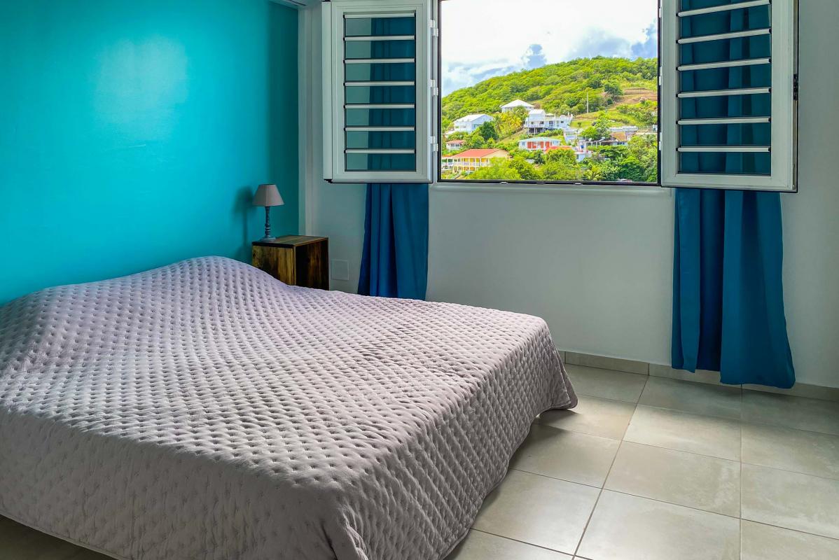 location de villa 5 personnes Martinique vue mer et piscine vue chambre 1