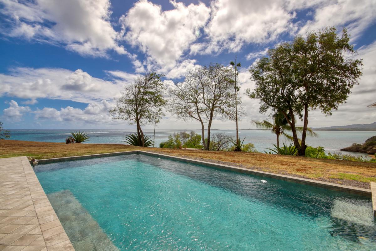 villa de luxe au robert vue piscine.jpg