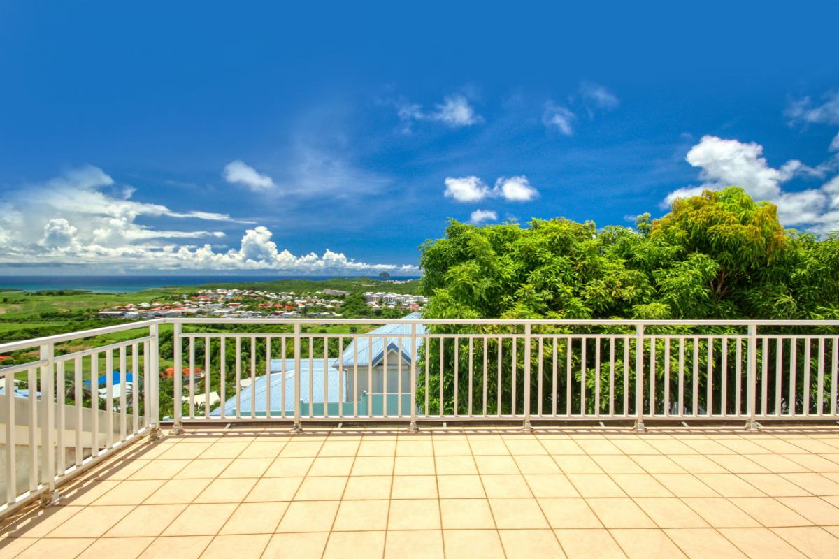 location de villa 8 personnes Martinique vue mer chambre 4b terrasse