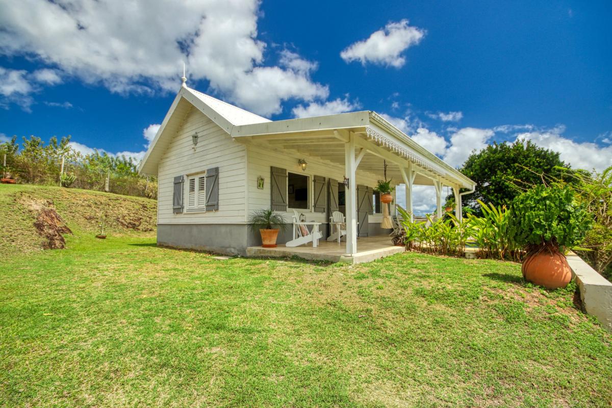 Location-bungalow-Martinique-Vue-d-ensemble