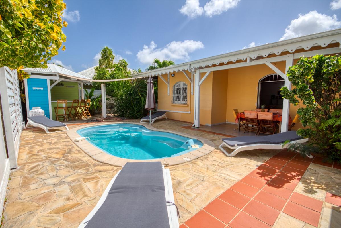 Location villa Martinique piscine balnéo
