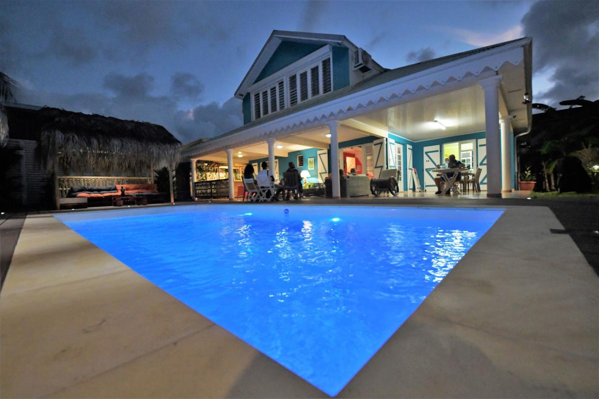 location de villa sainte anne martinique piscine vue 5