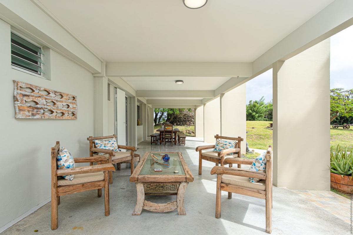Location villa martinique sainte anne salon terrasse