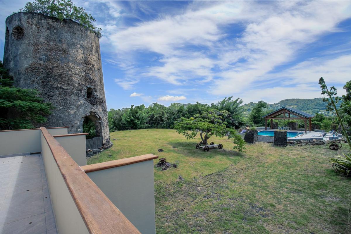 Location villa martinique sainte anne terrasse étage