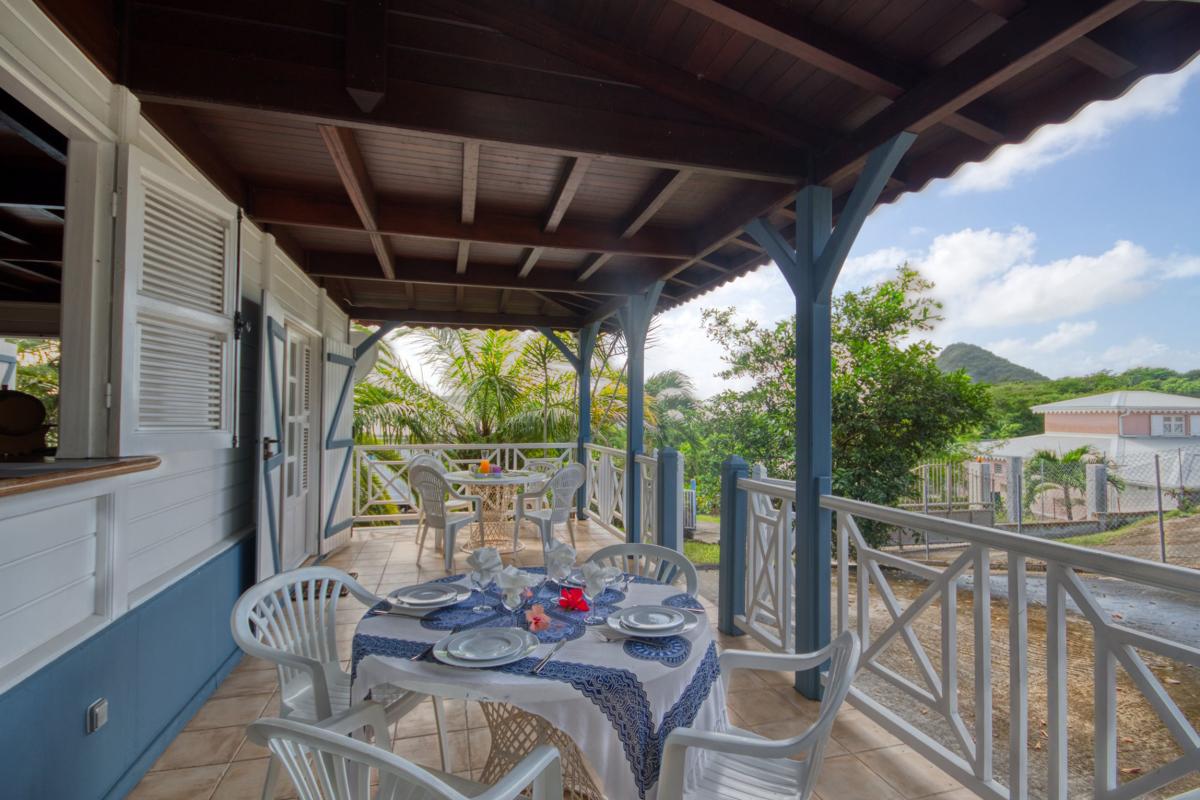 location maison martinique sainte anne terrasse couverte