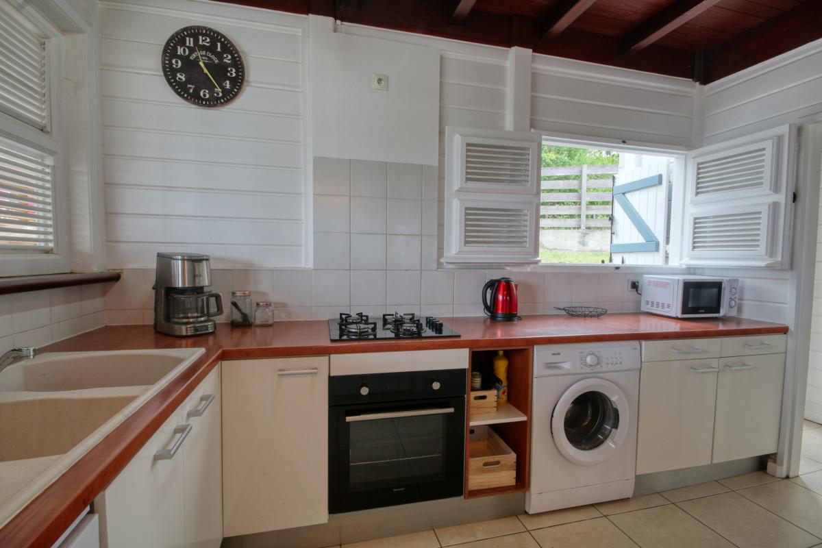 location maison Martinique Sainte Anne 6 personnes cuisine2