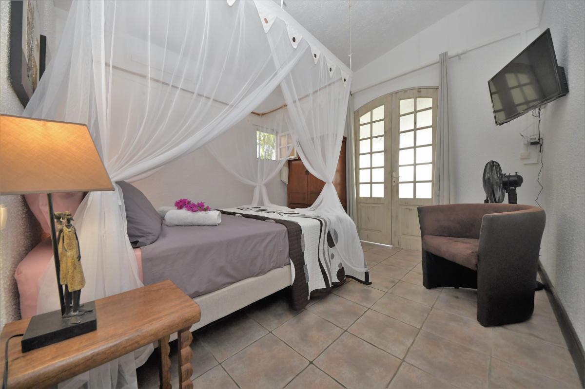 Location vacances Martinique - Studio 2 personnes Sainte-Anne Martinique - Le lit