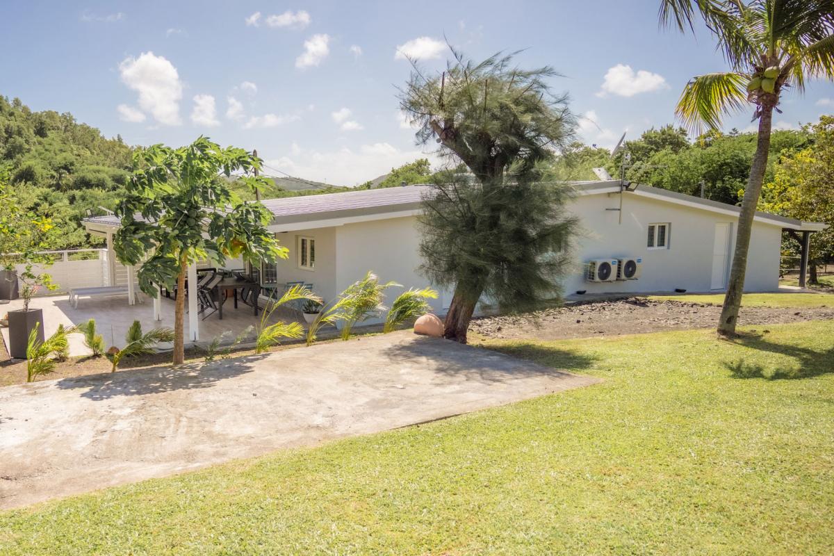 Location-vacances-sainte-anne-martinique-vue-d-ensemble