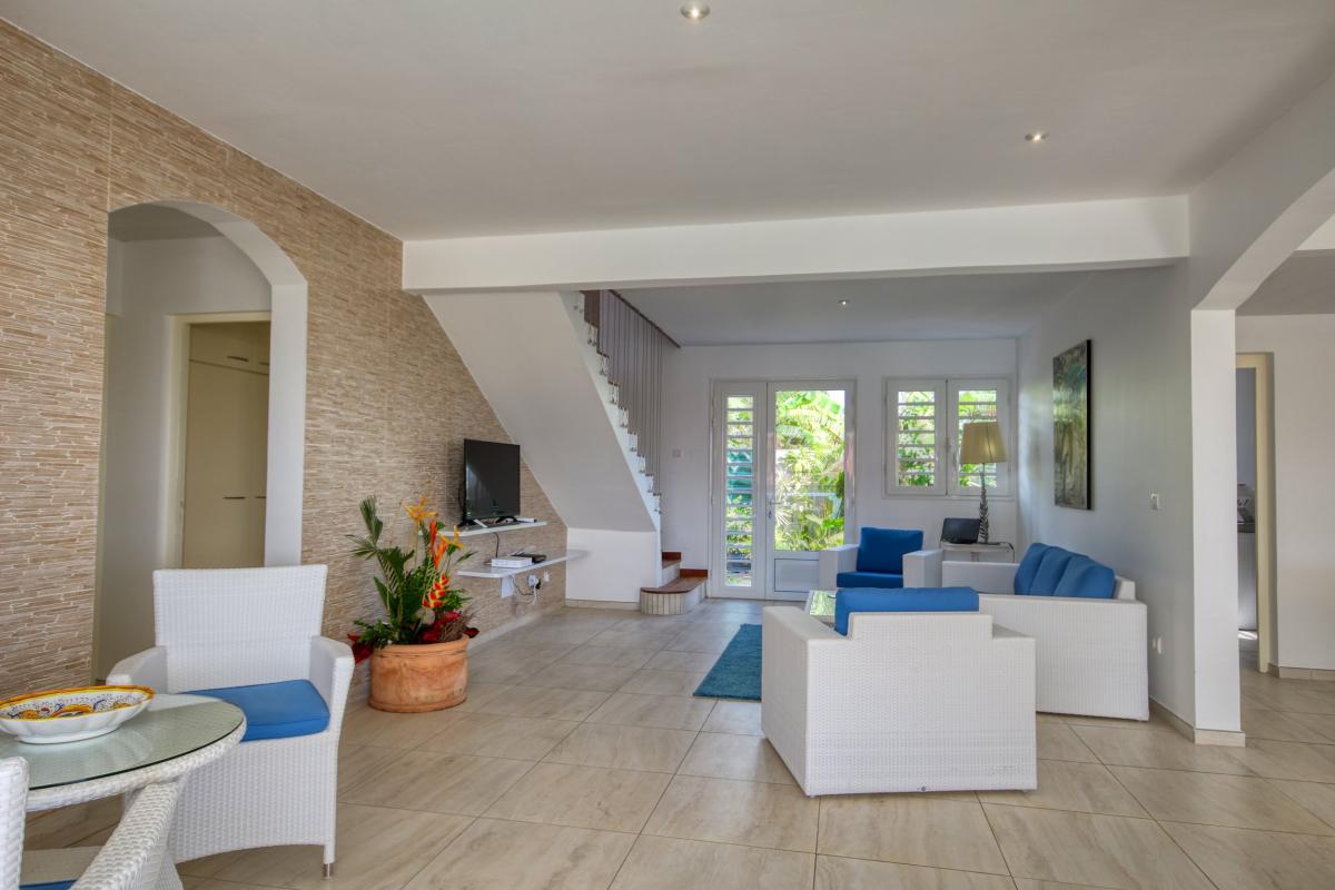 Location villa luxe Martinique - Le séjour du bas