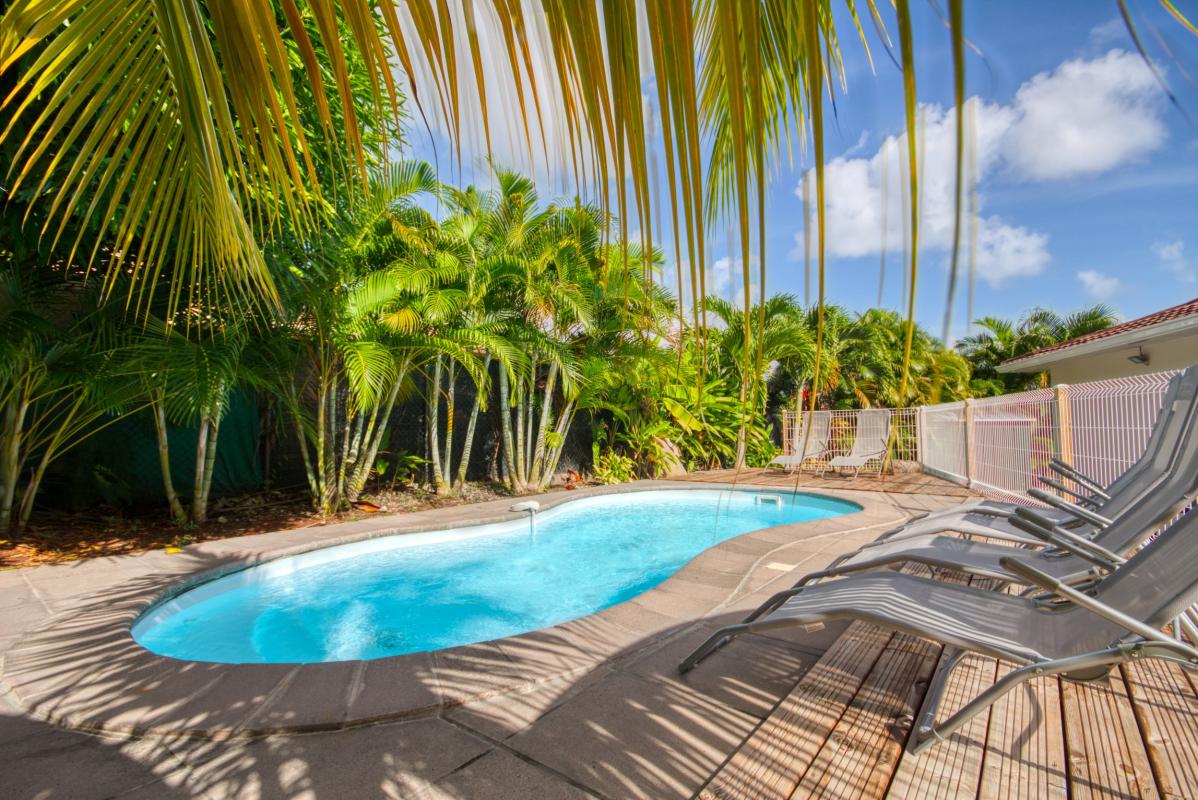 location maison martinique avec piscine à sainte luce 10 personnes