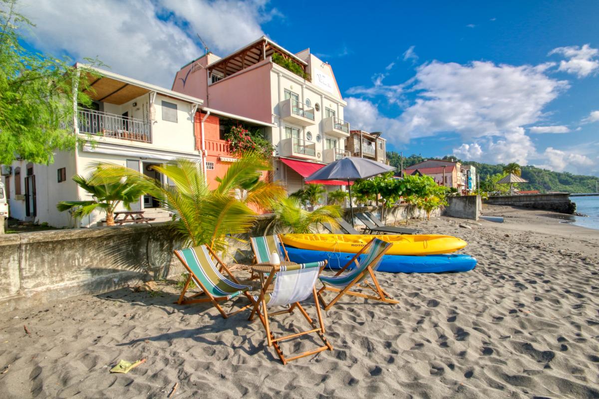  location villa 8 personnes martinique les pieds dans l'eau plage3