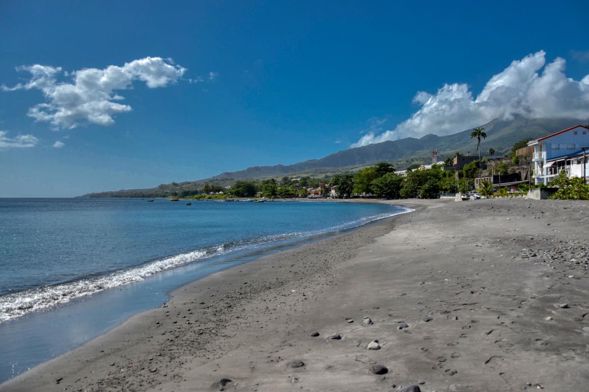 location villa 8 personnes Martinique les pieds dans l'eau vue mer