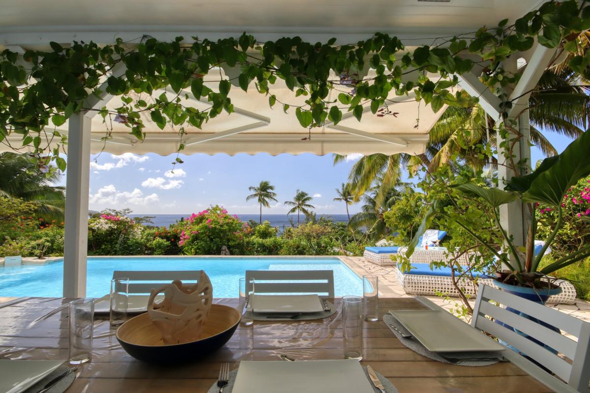 location de villa 4 personnes Martinique vue mer terrasse 5