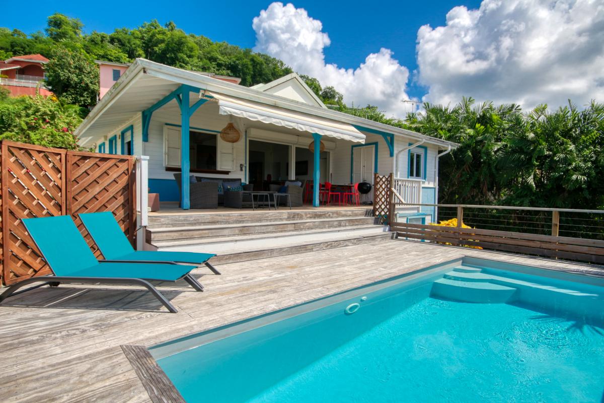 villa de standing piscine Trois Ilets Vue mer piscine