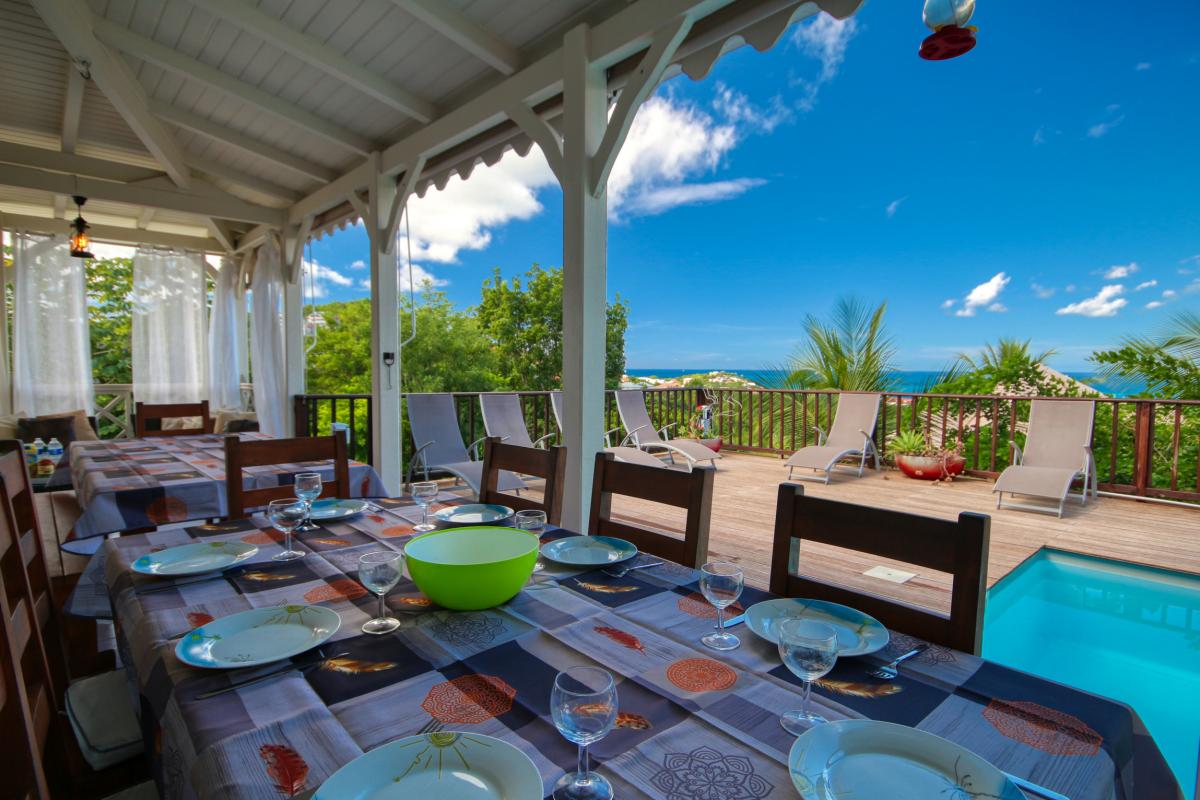 Terrasse et vue mer