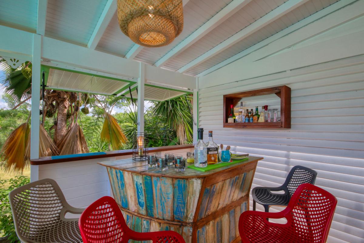 Location saisonnière Trois Ilets Martinique - bar terrasse bas