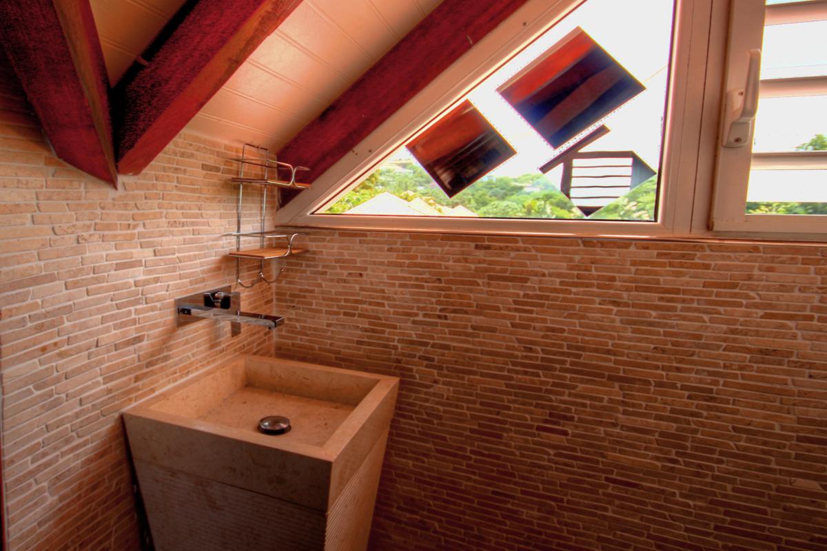 Villa Trois Ilets - Bedroom 1 bathroom