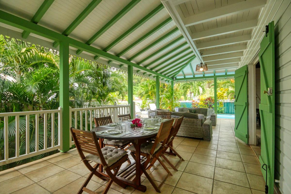 Villa Trois Ilets Martinique - Terrasse table