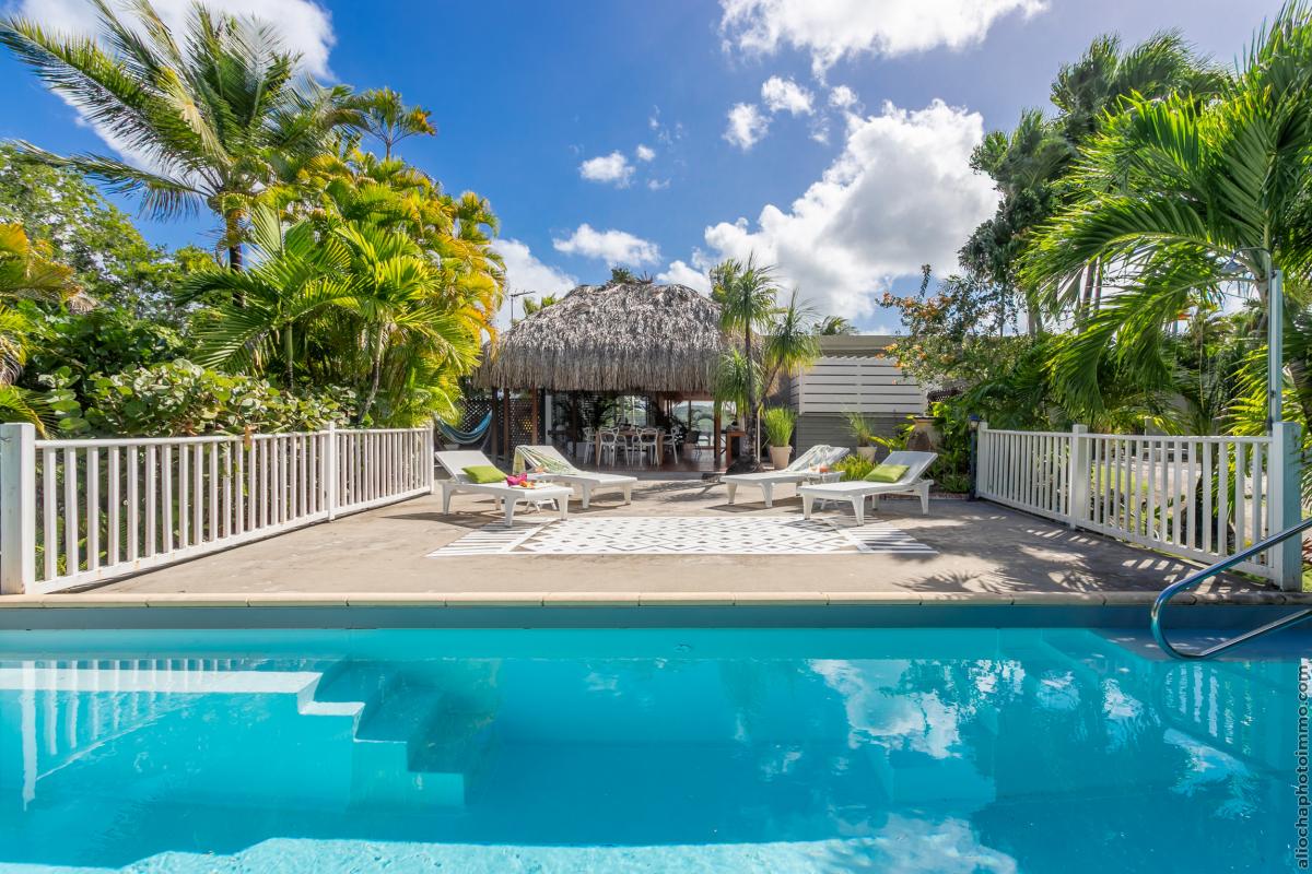 Villa d'exception Pointe du Bout Ponton privé Trois ilets Piscine pieds dans l'eau ponton privé Martinique