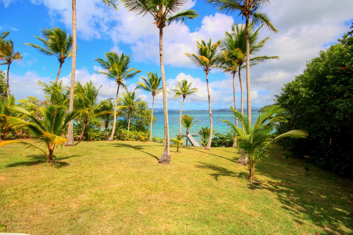 Villa d'exception Pointe du Bout Ponton privé Trois ilets Piscine pieds dans l'eau ponton privé Martinique