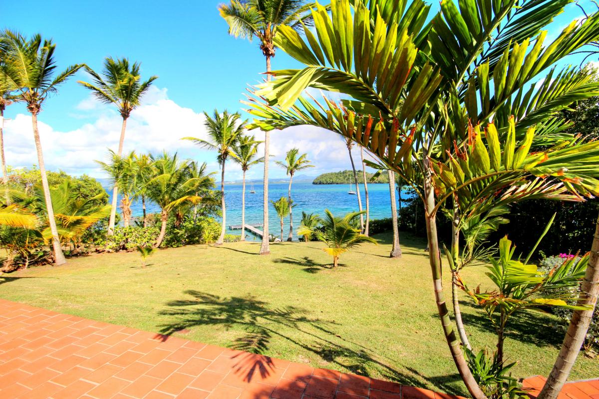 Villa d'exception Pointe du Bout Ponton privé Trois ilets Piscine pieds dans l'eau ponton privé Martinique
