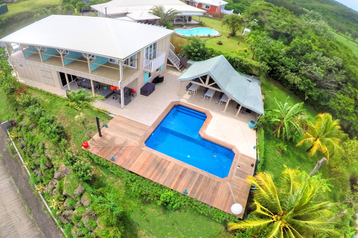 MQTI41 villa grand luxe au Trois Ilets avec piscine vue mer et  bateau  monocoque Martinique