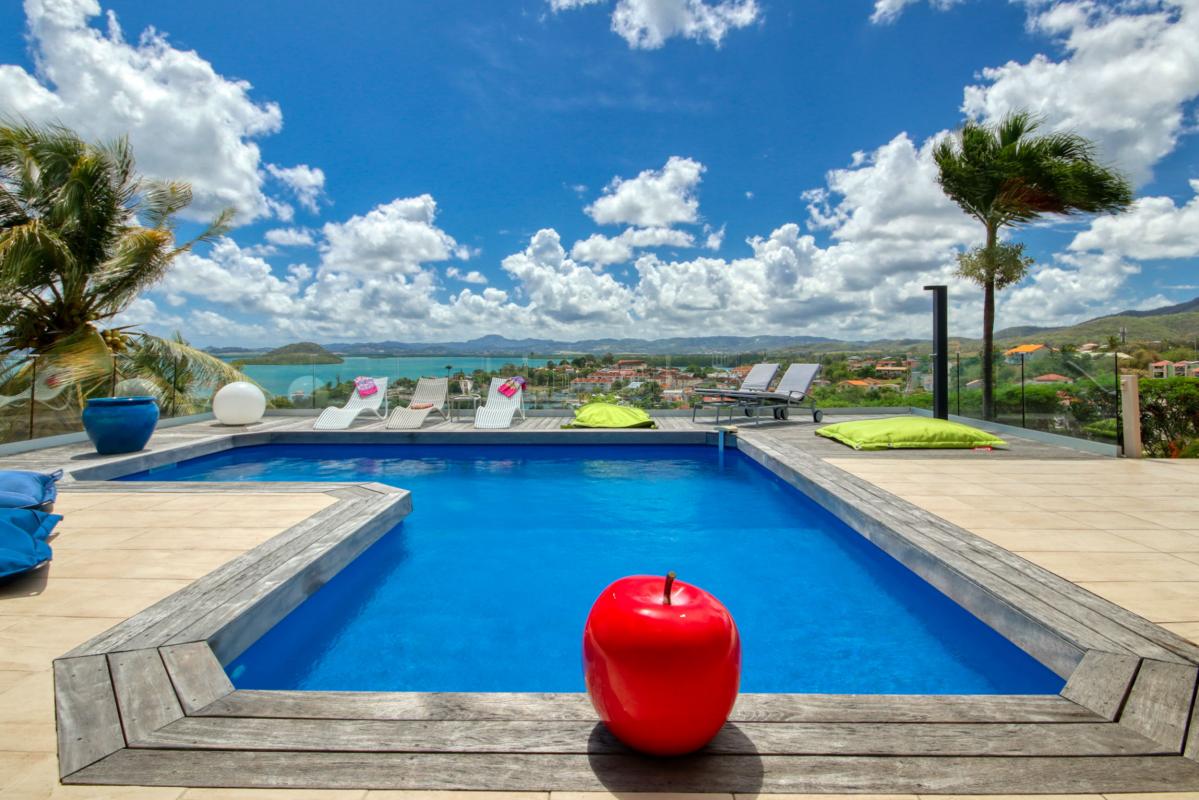 MQTI41 - Villa grand luxe Trois-ïlets Martinique piscine vue mer