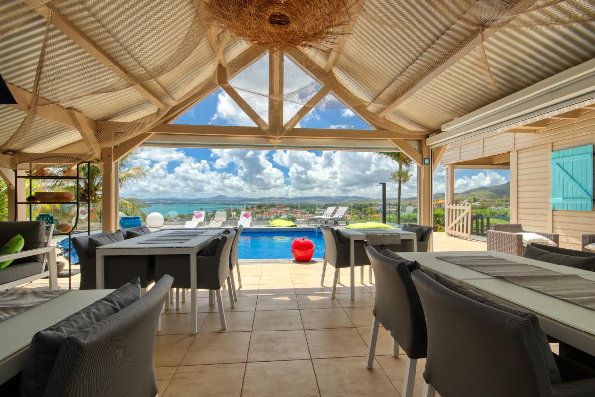 MQTI41 - Villa grand luxe Trois-ïlets Martinique piscine vue mer