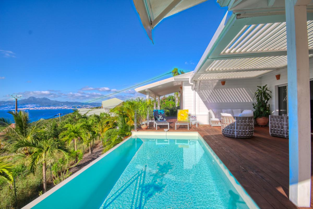 location villa de luxe martinique vue mer piscine 3