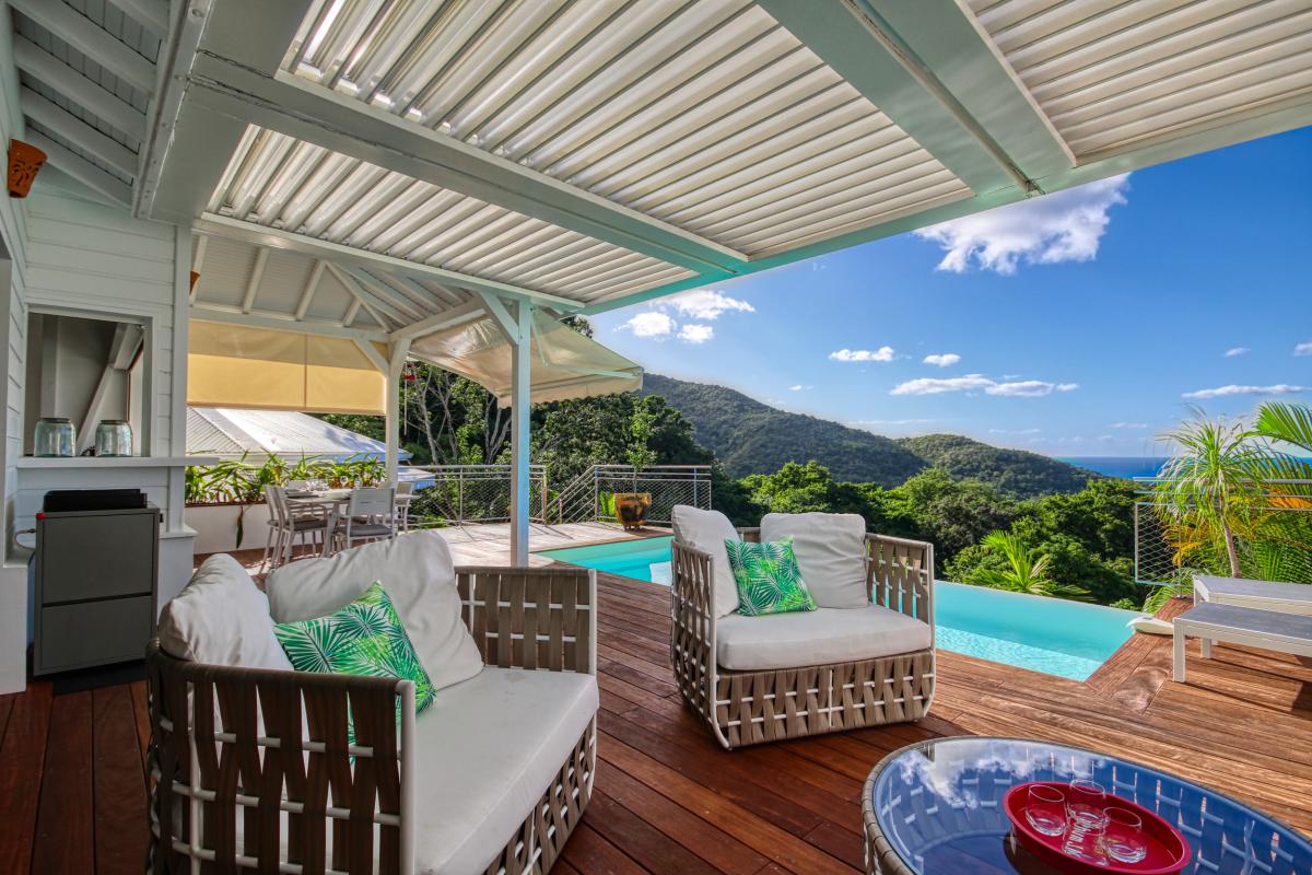 location villa de luxe martinique vue mer piscine terrasse