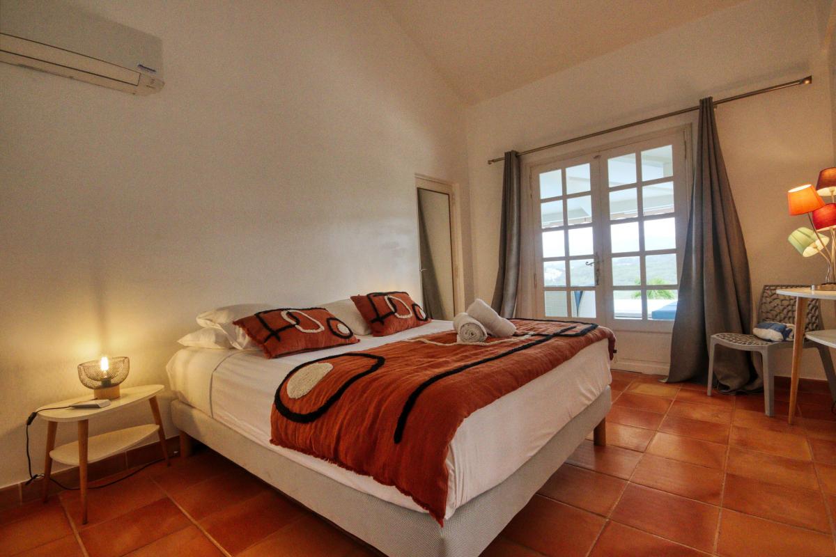 location villa de luxe martinique vue mer piscine chambre2