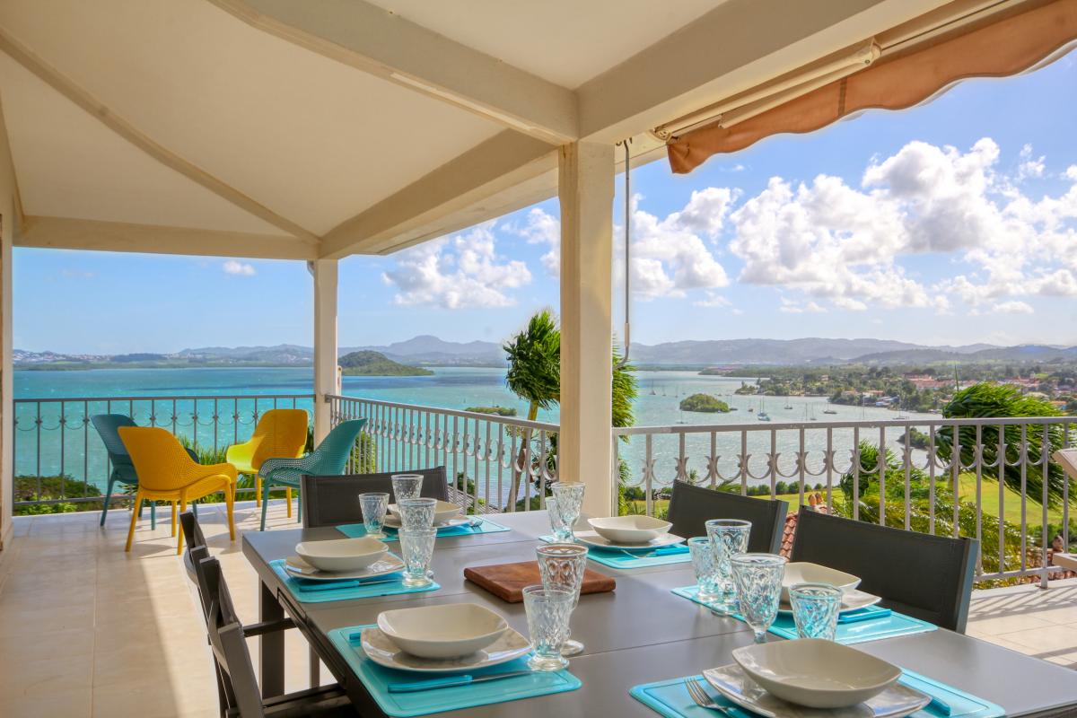 location villa de luxe martinique vue mer piscine terrasse mer