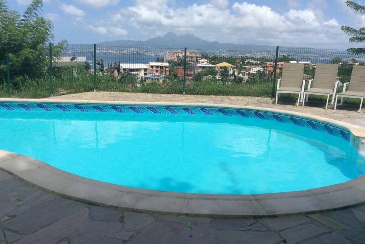  Appartement 4 personnes Trois-Ilets Anse Mitan Martinique piscine