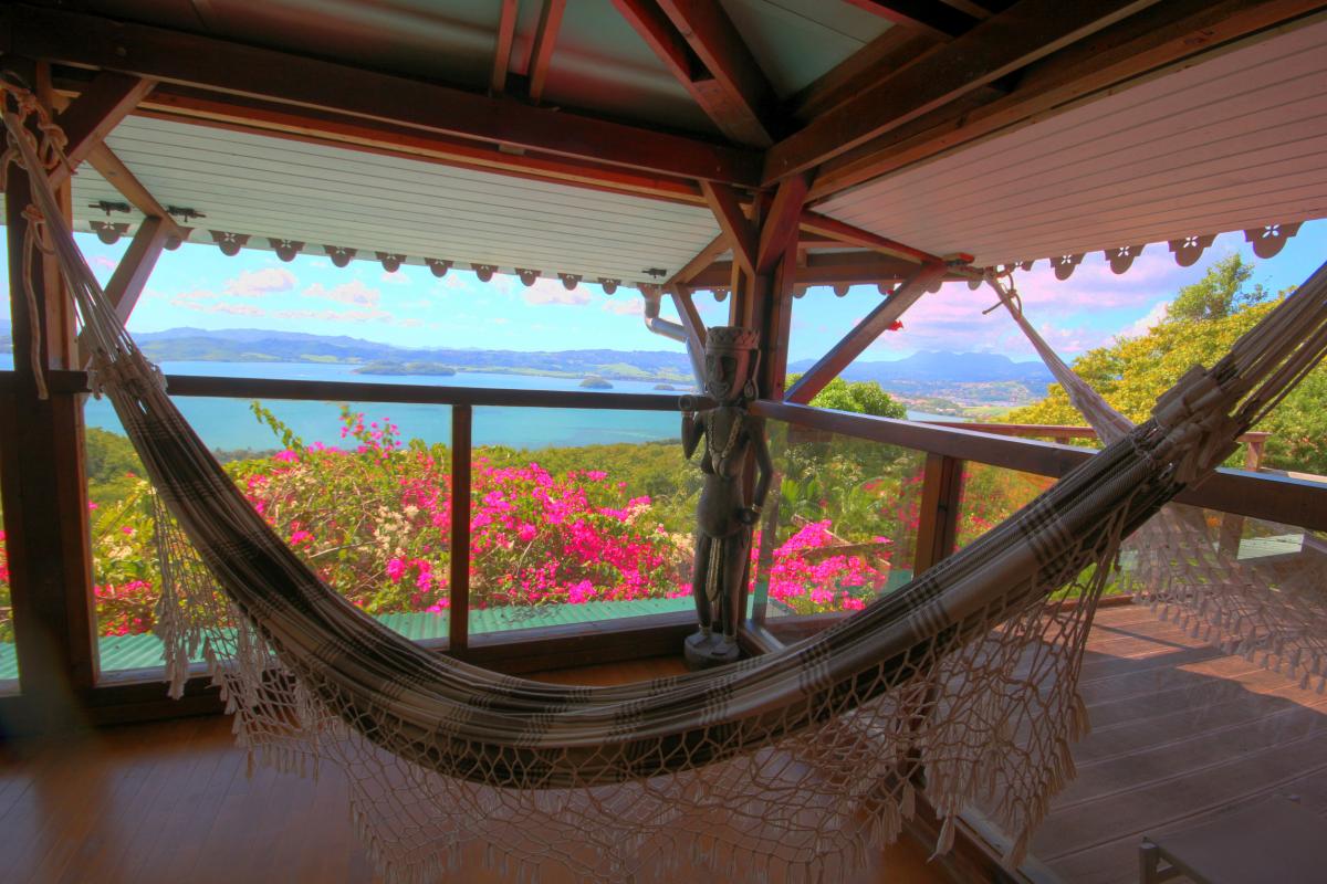 MQTR01 villa avec piscine jacuzzi vue mer tartane caravelle trinité martinique vue mer