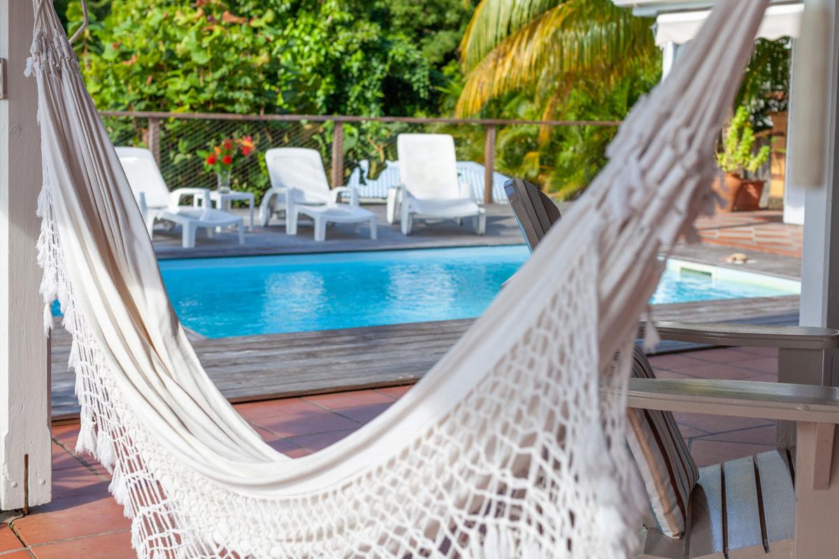 Location villa piscine vue mer Martinique carbet