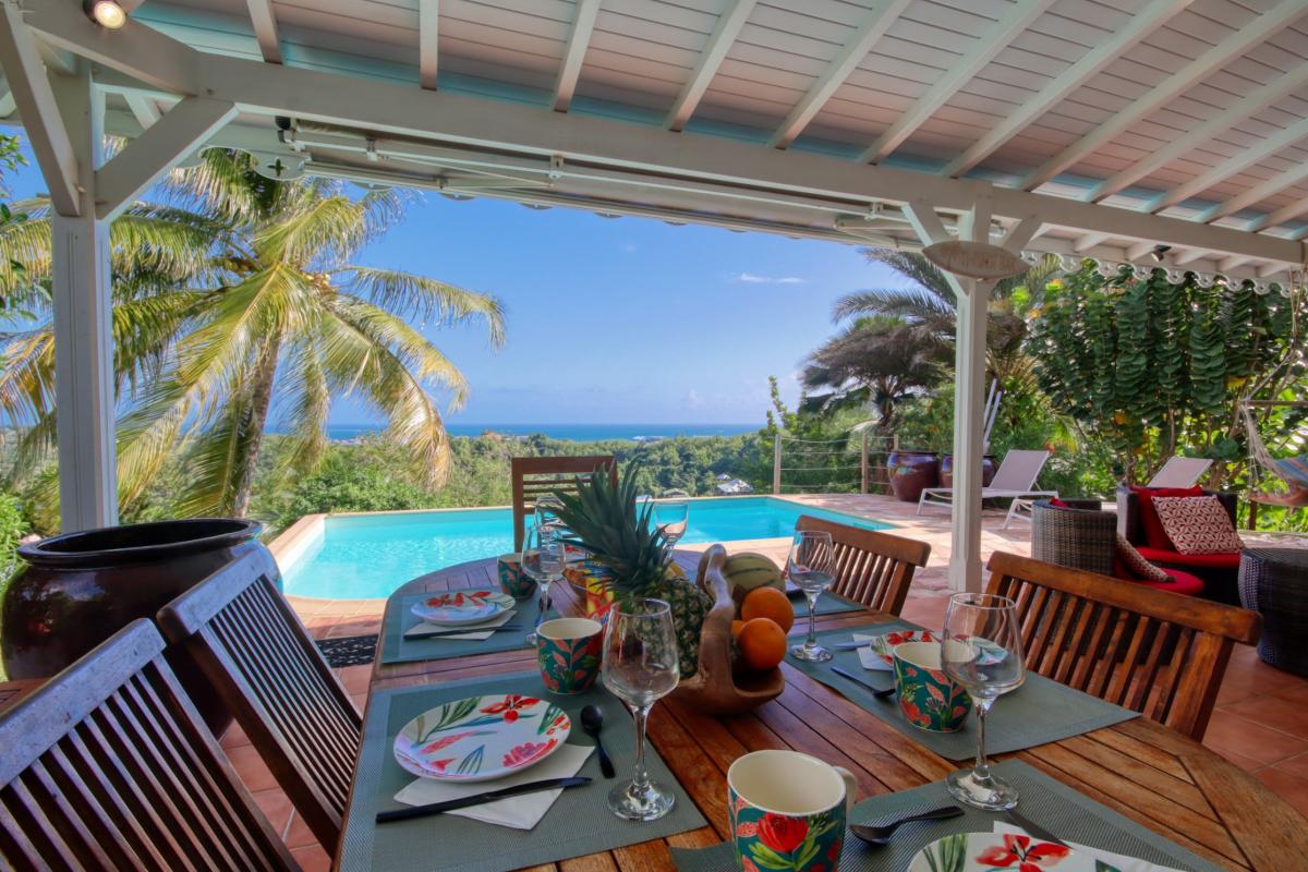 location villa martinique terrasse