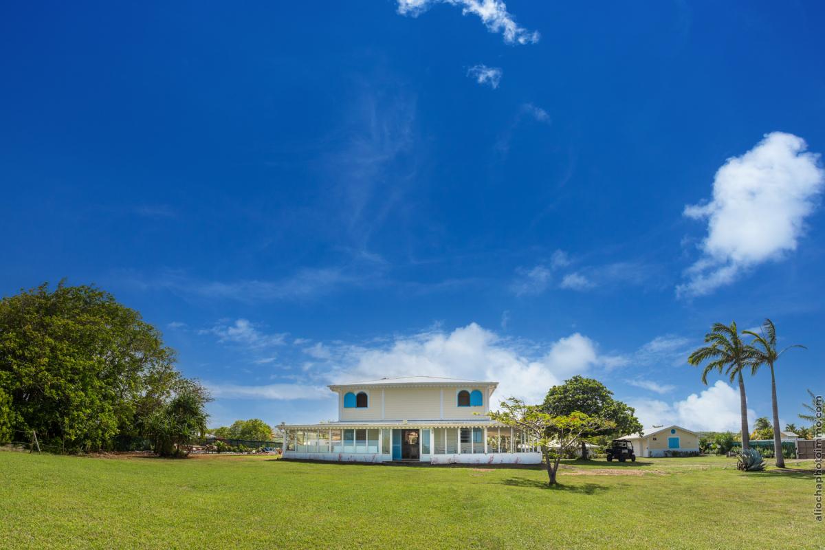 location villa d'exception piscine vue mer vue d'ensemble