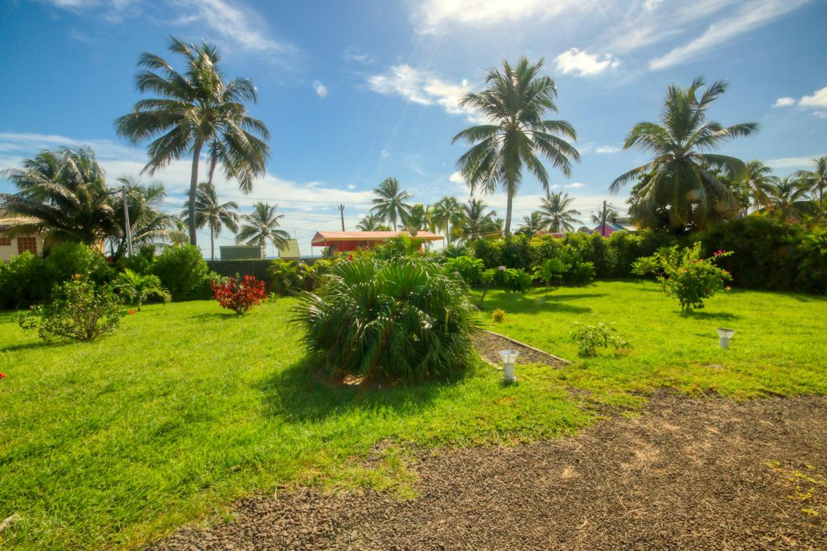 40 Location villa piscine 2 chambres Martinique_beau jardin