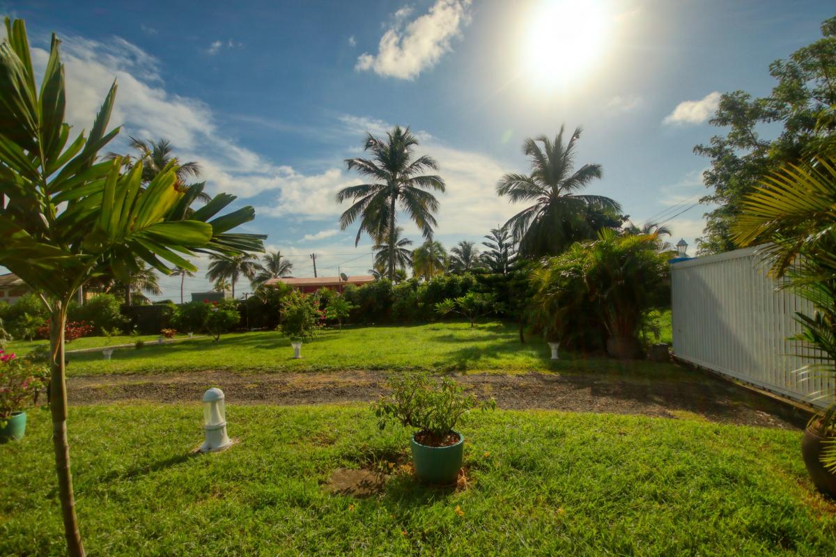 41 Location villa piscine 2 chambres Martinique_portail