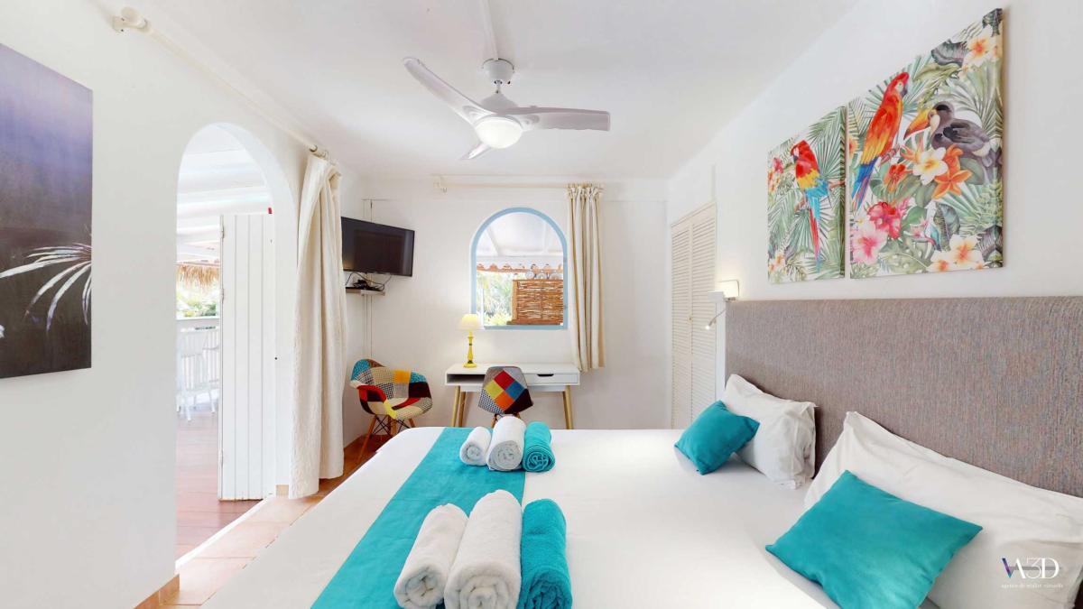25 Location villa Vauclin chambre 3 télévision