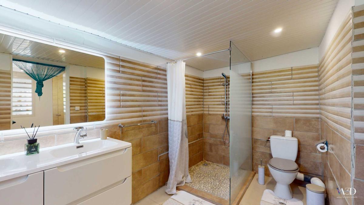 43 Location villa Vauclin chambre 7 salle d'eau 2
