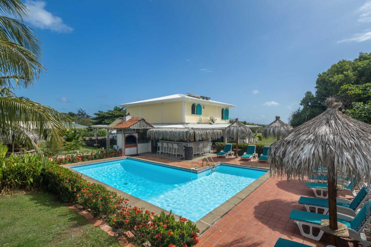 49 Location villa Vauclin extérieur piscine maison vue d'ensemble