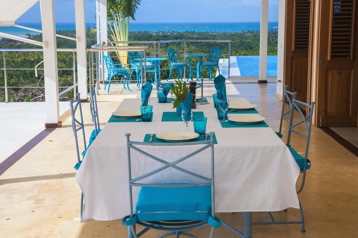 Location villa Las Terrenas - Le coin repas sur la terrasse